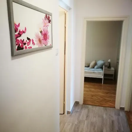 Fontana Apartman *